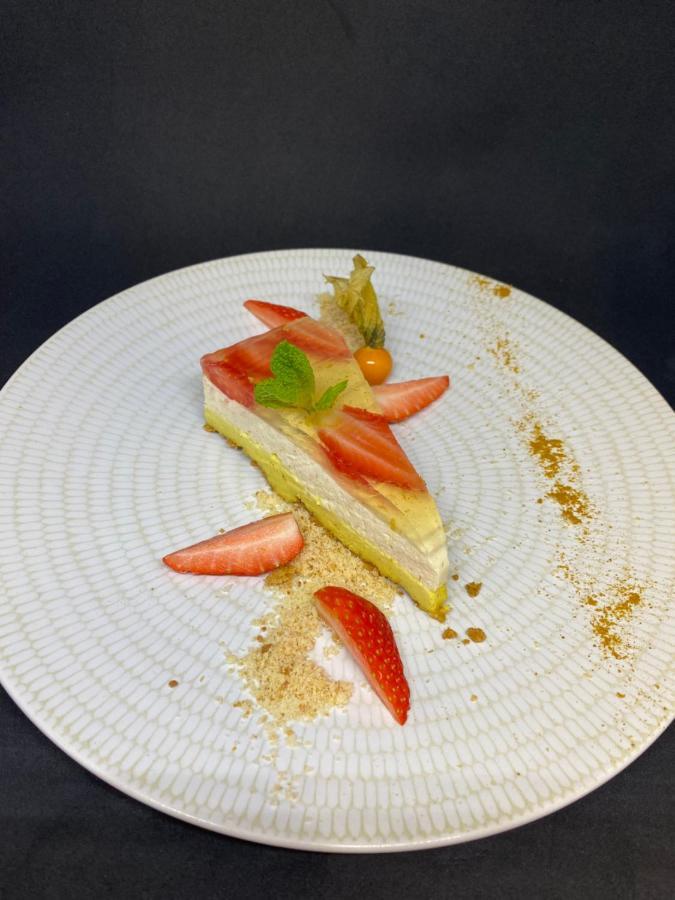 Latitude Ouest Hotel Restaurant & Spa Locronan Εξωτερικό φωτογραφία