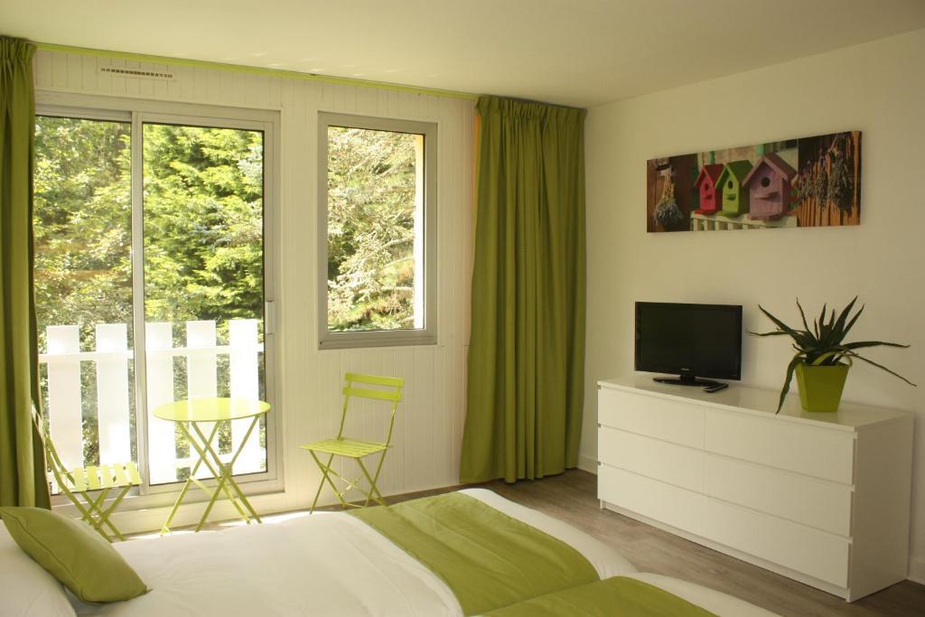 Latitude Ouest Hotel Restaurant & Spa Locronan Δωμάτιο φωτογραφία