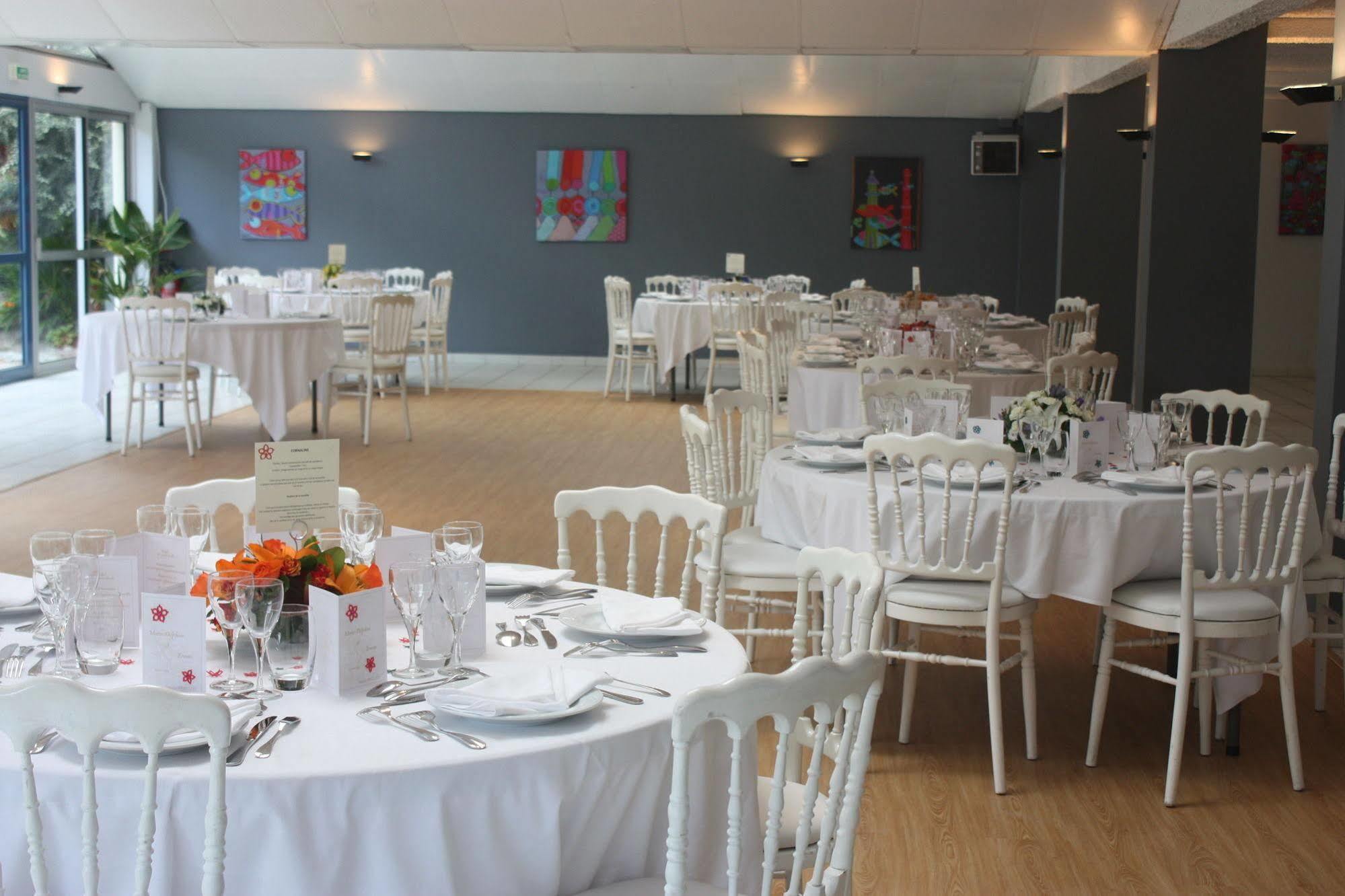 Latitude Ouest Hotel Restaurant & Spa Locronan Εξωτερικό φωτογραφία