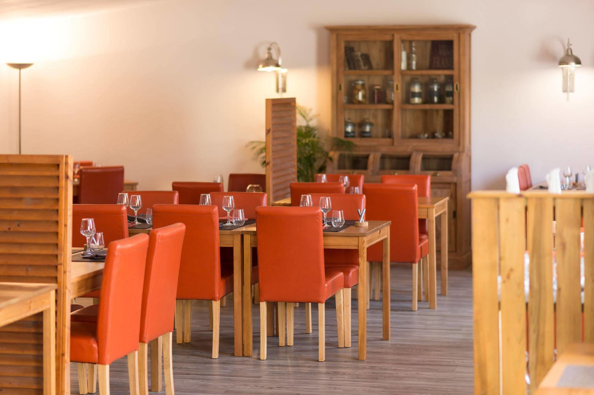 Latitude Ouest Hotel Restaurant & Spa Locronan Εξωτερικό φωτογραφία
