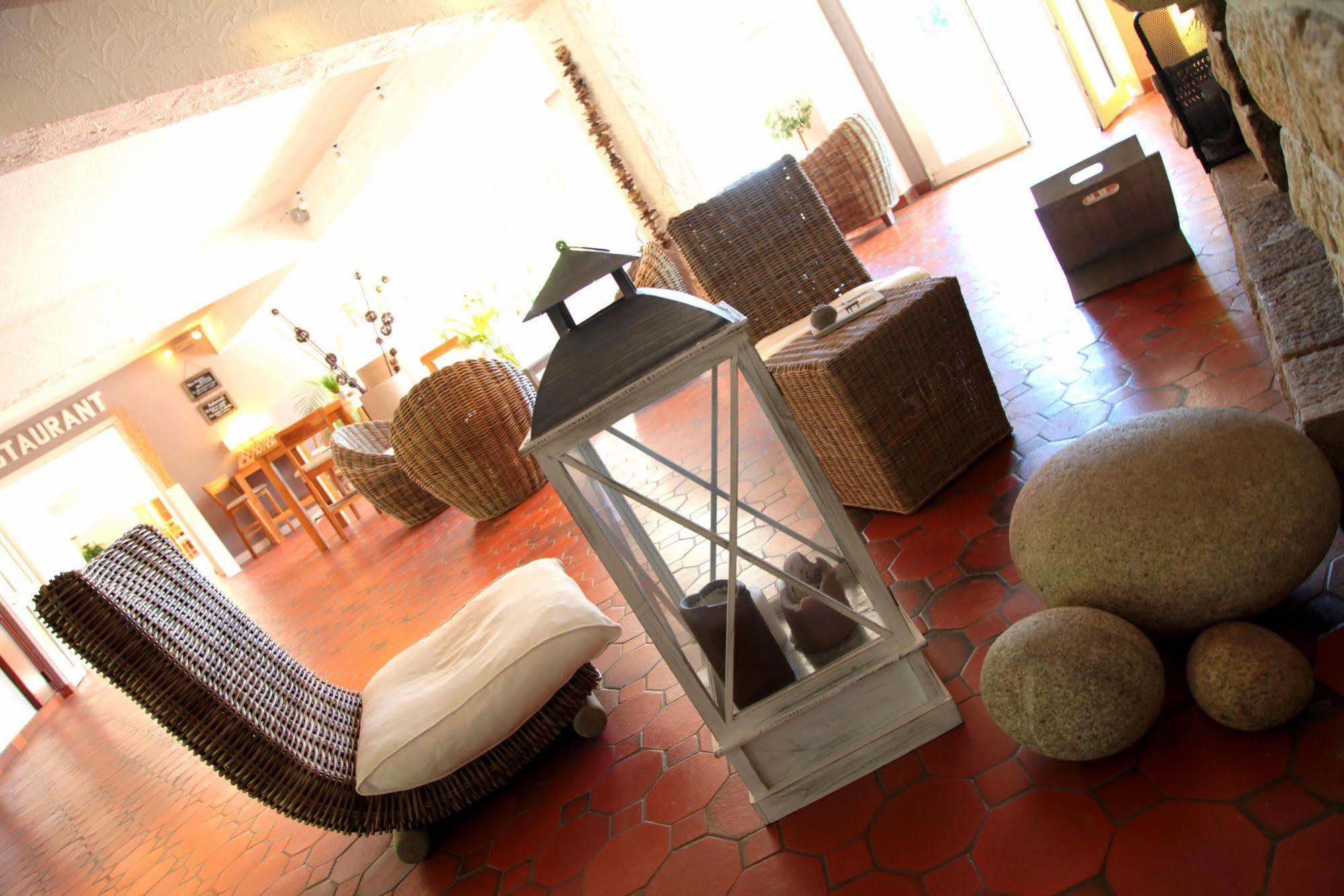 Latitude Ouest Hotel Restaurant & Spa Locronan Εξωτερικό φωτογραφία